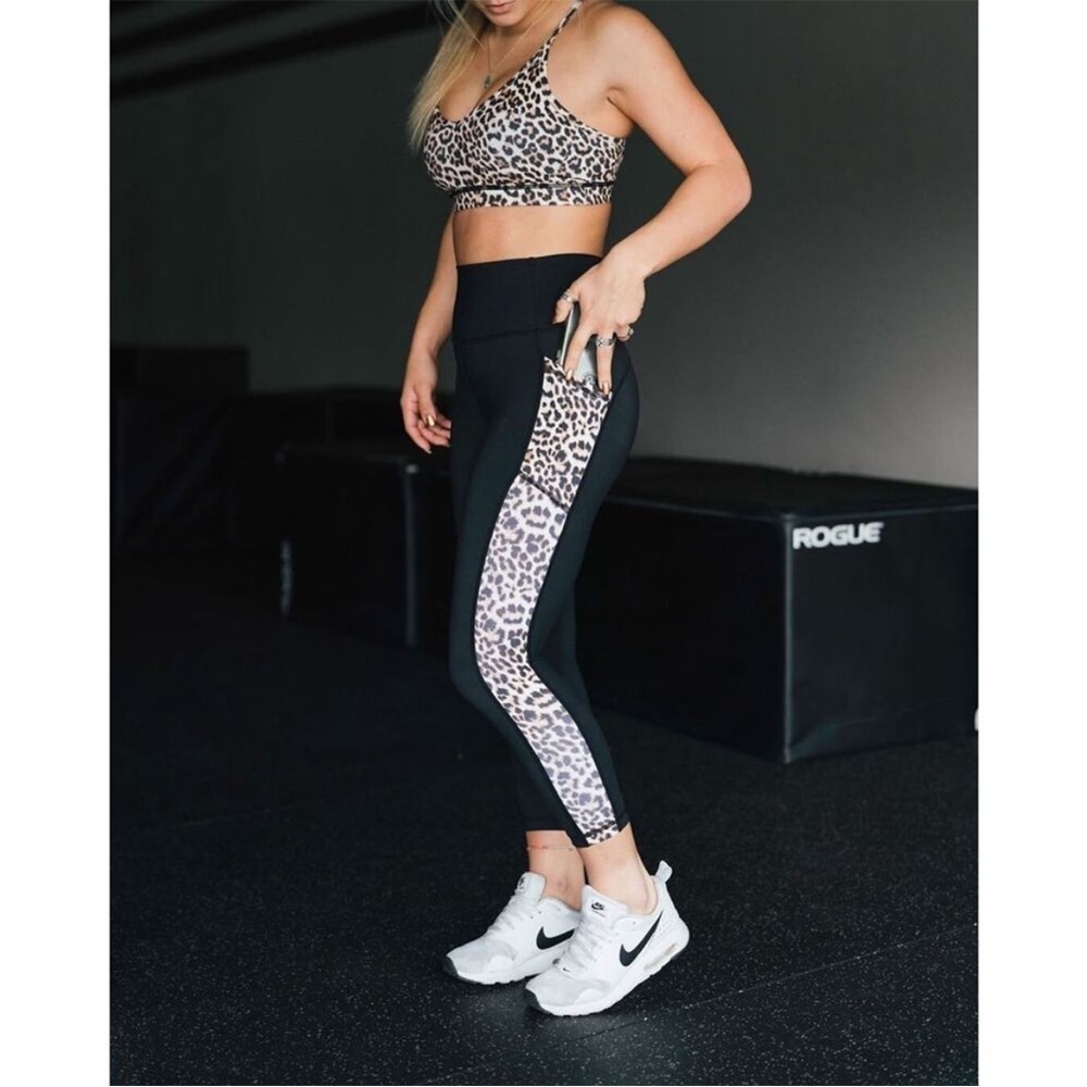 ZYIA Active Leopard Print Brilliant High Rise Cropped Leggings Size 8-10